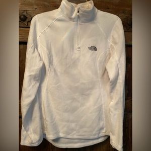 The North Face fleece long sleeve shirt. Winter White. Excellent condition. Lg
